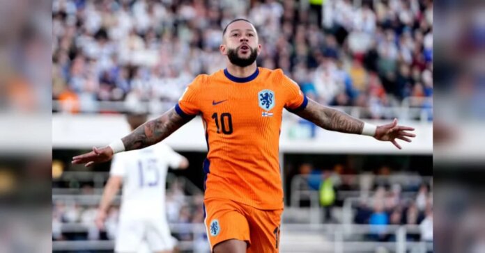 Memphis Depay é um dos destaques da Holanda no amistoso contra a Argélia