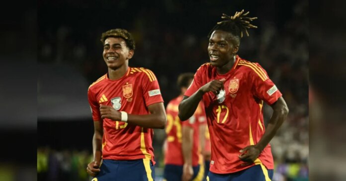 Lamine Yamal e Nico Williams da seleção espanhola. Foto: Angelos Tzortzinis / AFP).