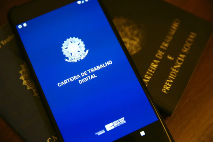 Valor do seguro-desemprego varia conforme a média dos três salários anteriores à demissão e o tempo trabalhado pelo beneficiário.